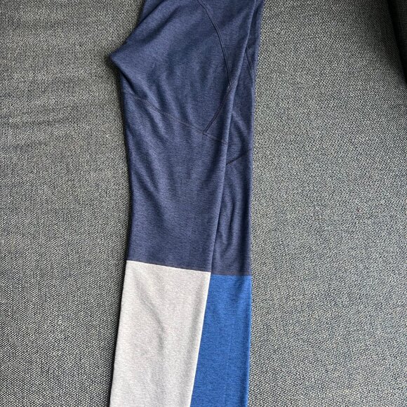 Outdoor Voices 7/8 Warmup Dipped Legging - Small - Picture 3 of 5